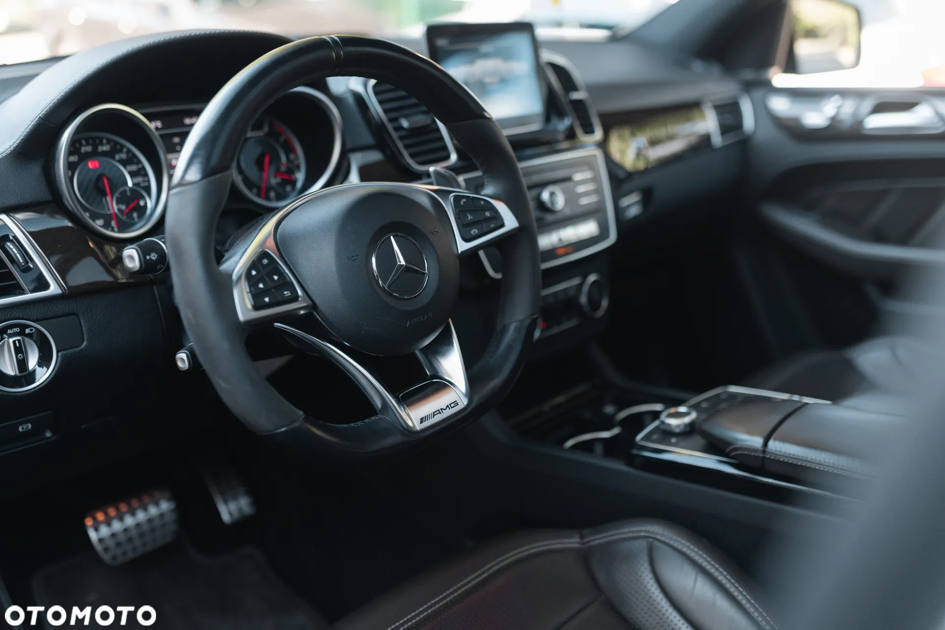 Mercedes-Benz GLE AMG Coupe 63 4-Matic - 14
