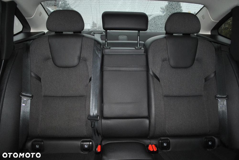 Volvo S90 D3 Momentum - 12