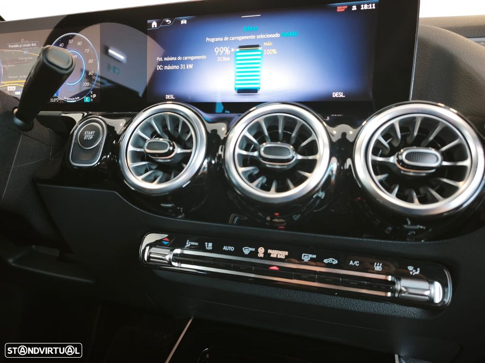 Mercedes-Benz EQA 250+ Progressive - 32