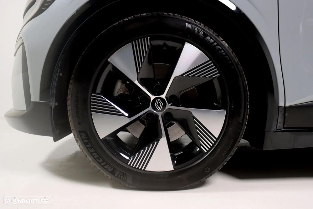 Renault Mégane E-Tech - 10