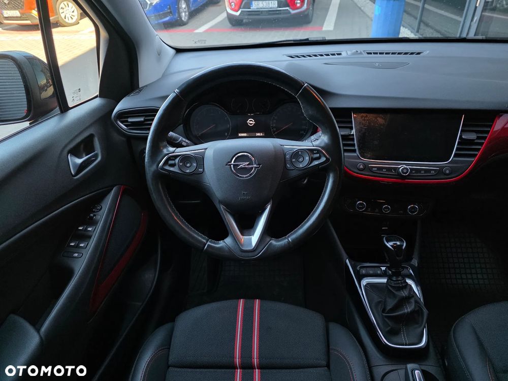 Opel Crossland 1.2 T GS Line - 8