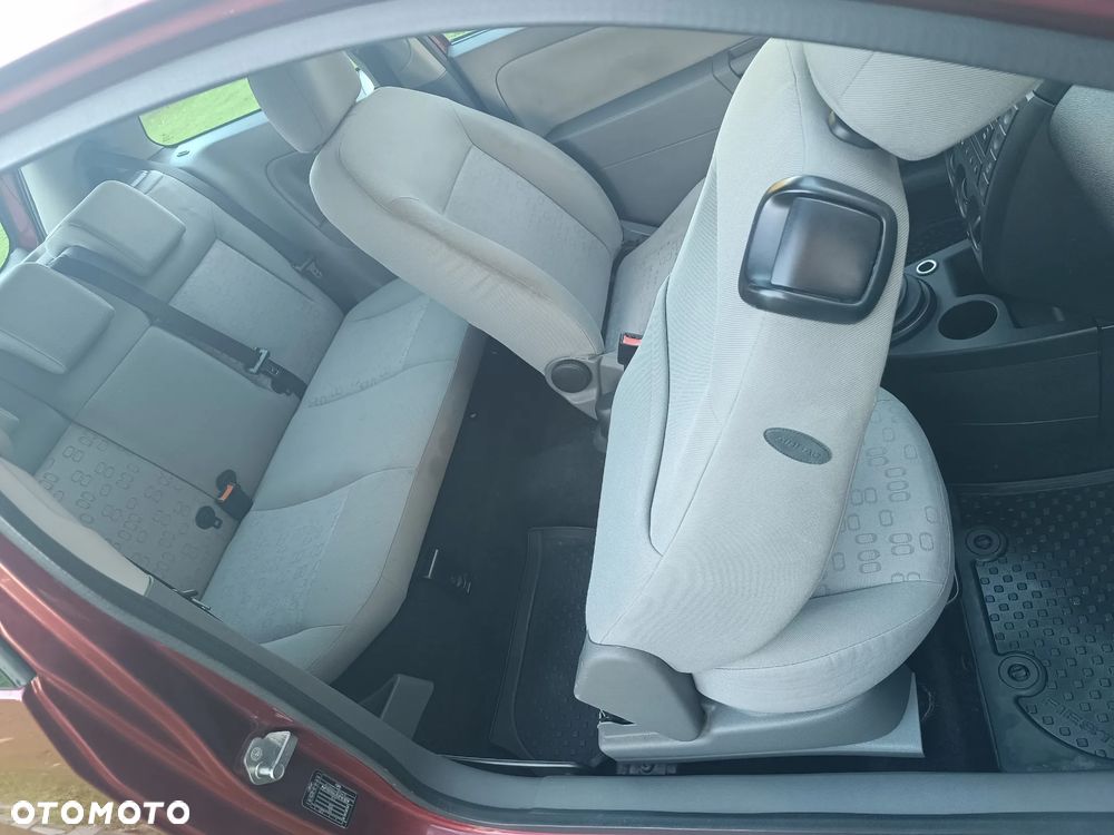 Ford Fiesta 1.3 - 15
