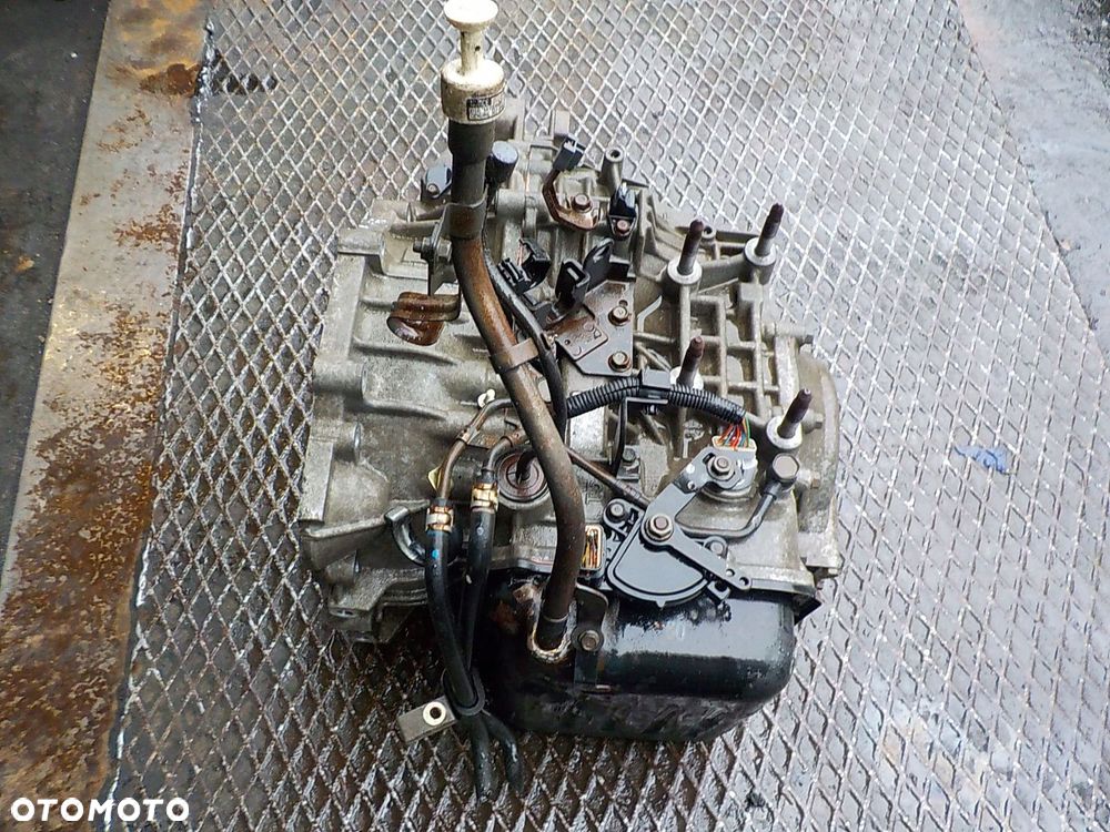 MITSUBISHI GRANDIS I SKRZYNIA BIEGÓW F4A4B2N4Z - 3