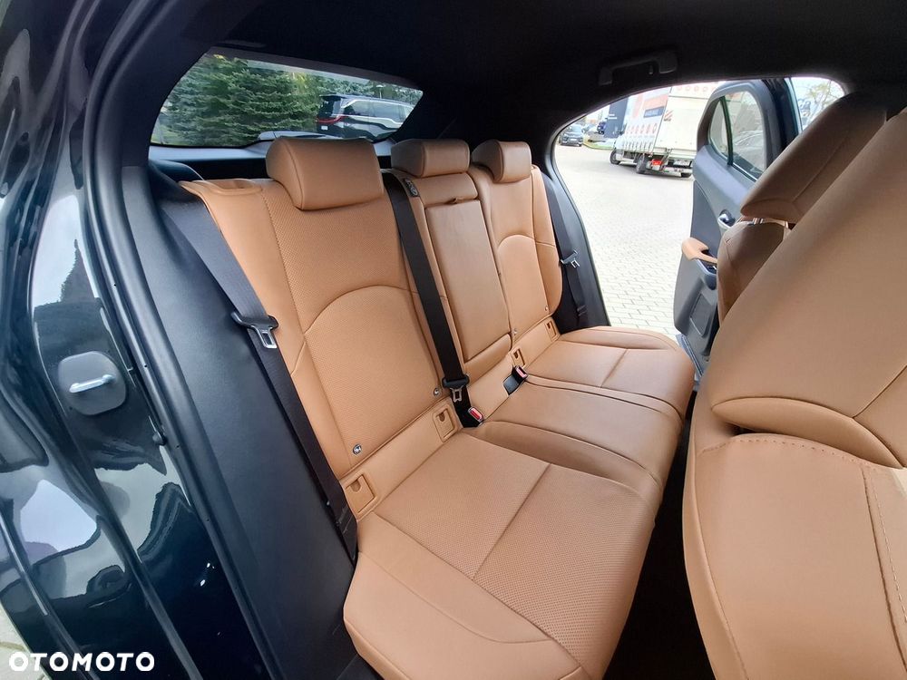 Lexus UX - 23