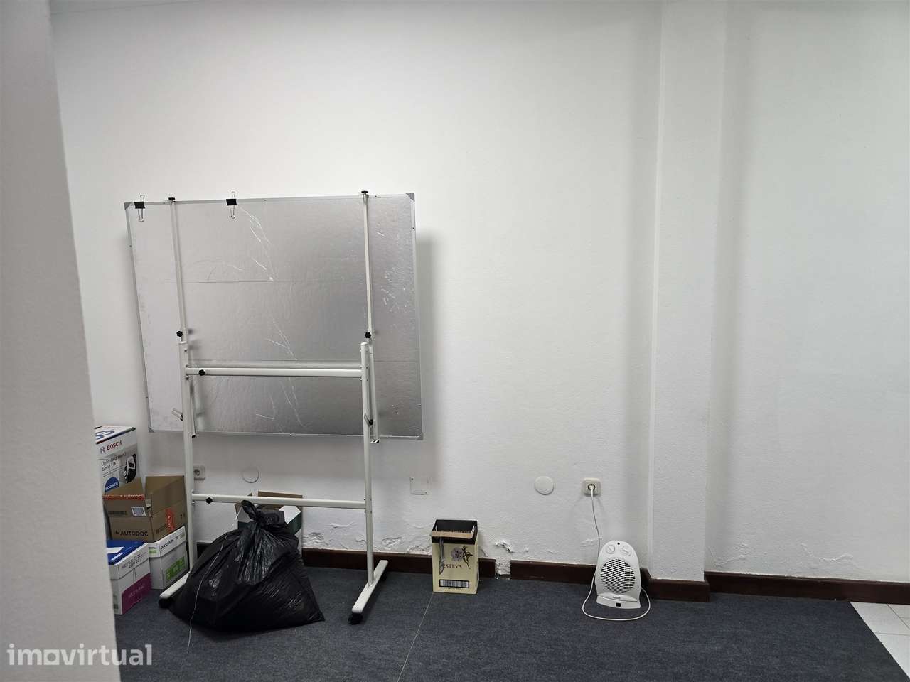 Loja - Entroncamento (Possibilidade de Alteração de Uso para Habitação - Grande imagem: 2/5