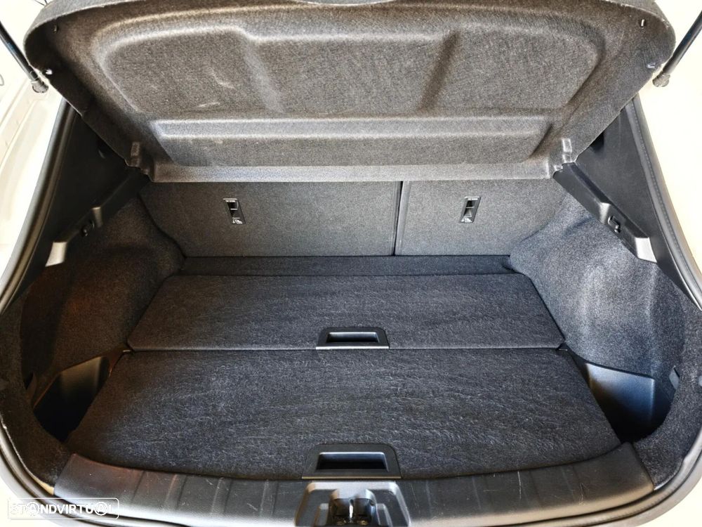 Nissan Qashqai 1.5 dCi N-Connecta - 27