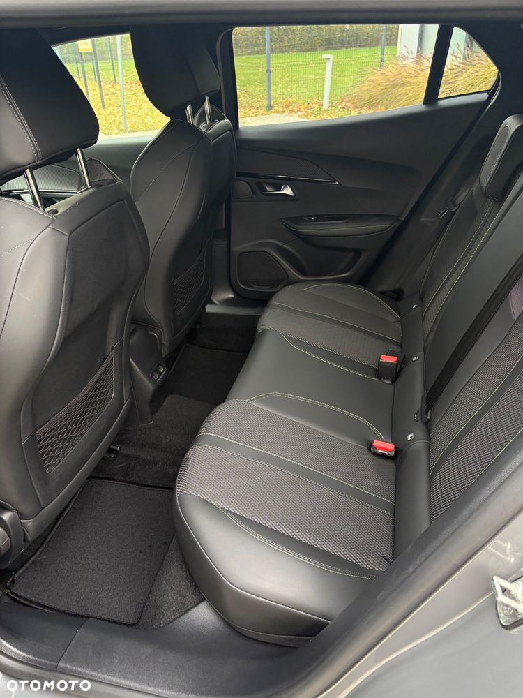 Peugeot 2008 1.2 PureTech GT S&S EAT8 - 10