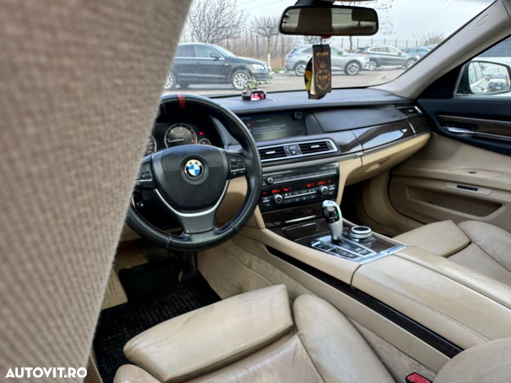 BMW Seria 7 730d Aut. - 7