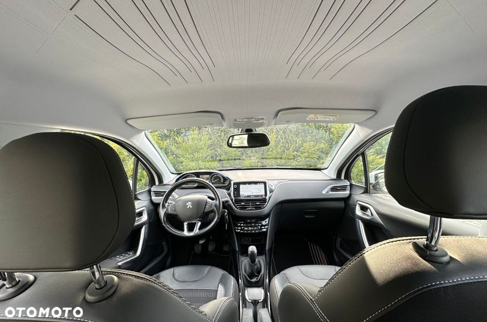 Peugeot 2008 1.2 Pure Tech GPF Active S&S - 16