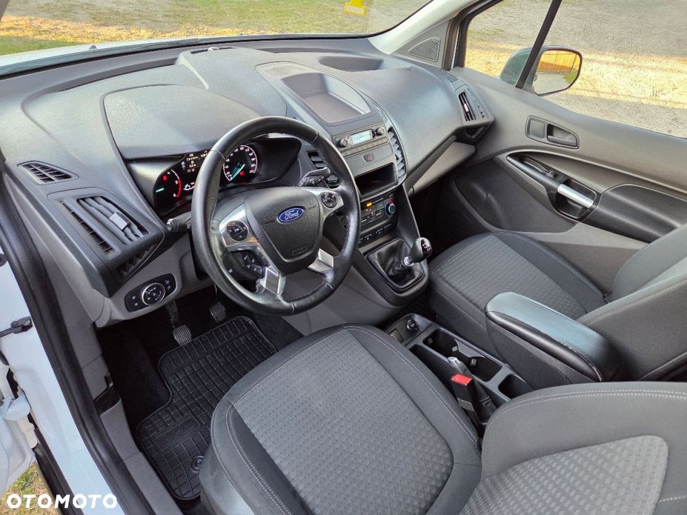 Ford Transit Connect - 9