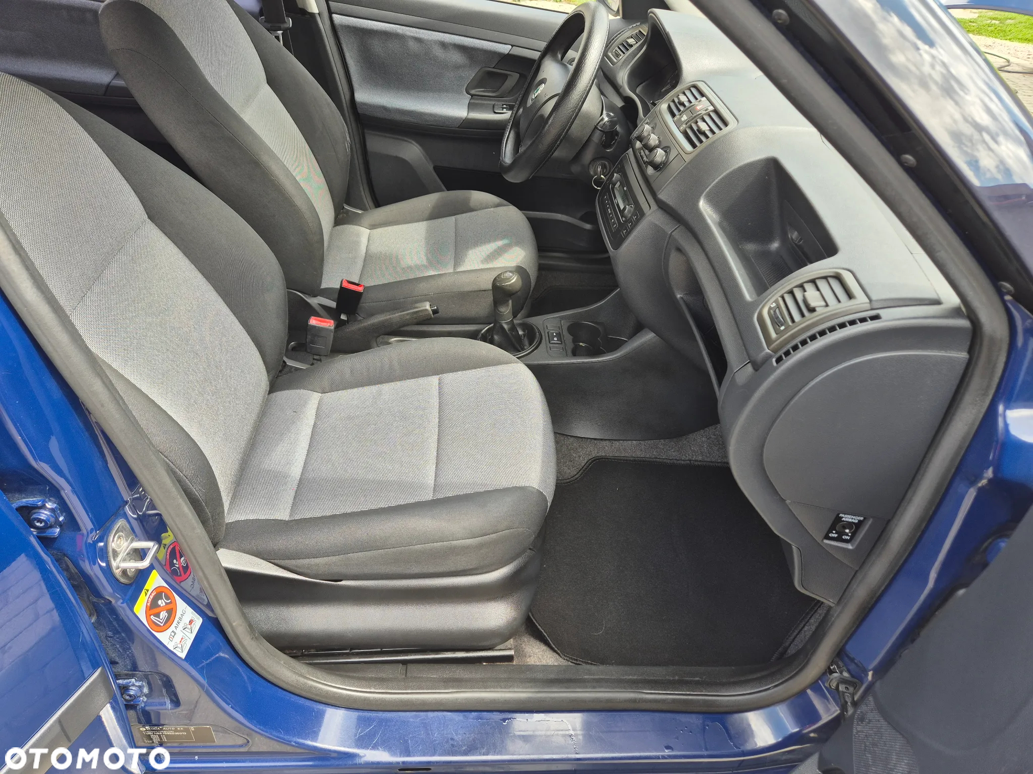 Skoda Roomster 1.2 FAMILY - 10