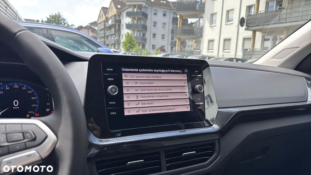 Volkswagen T-Cross 1.0 TSI Life Plus - 17