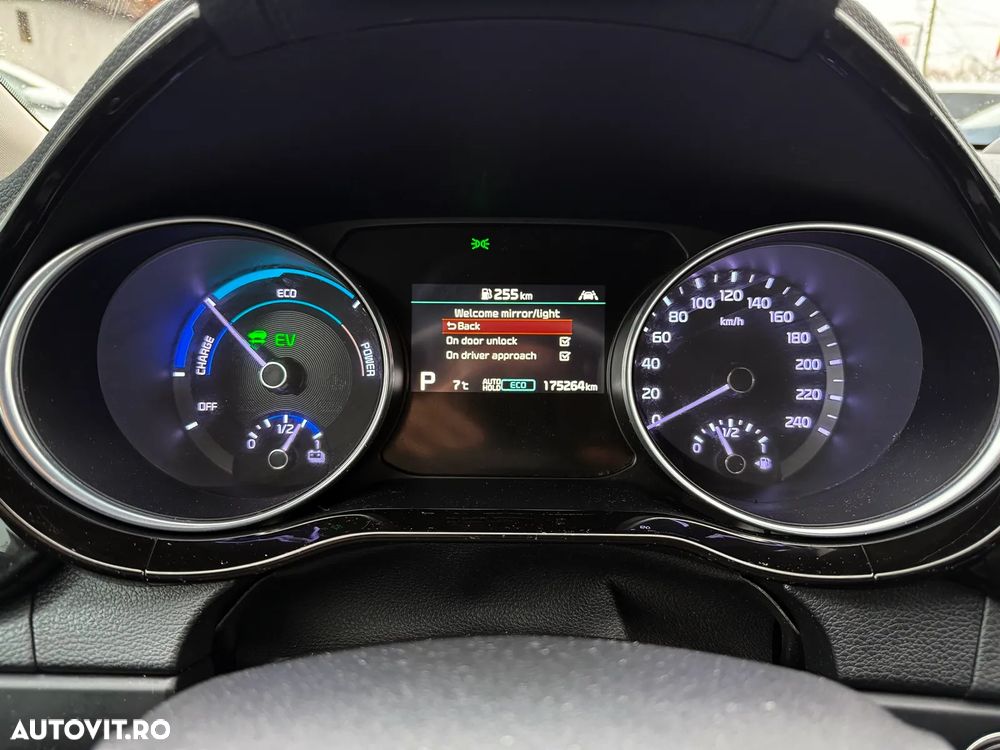 Kia Ceed SW 1.6 GDI DCT OPF Plug-in-Hybrid Spirit - 40