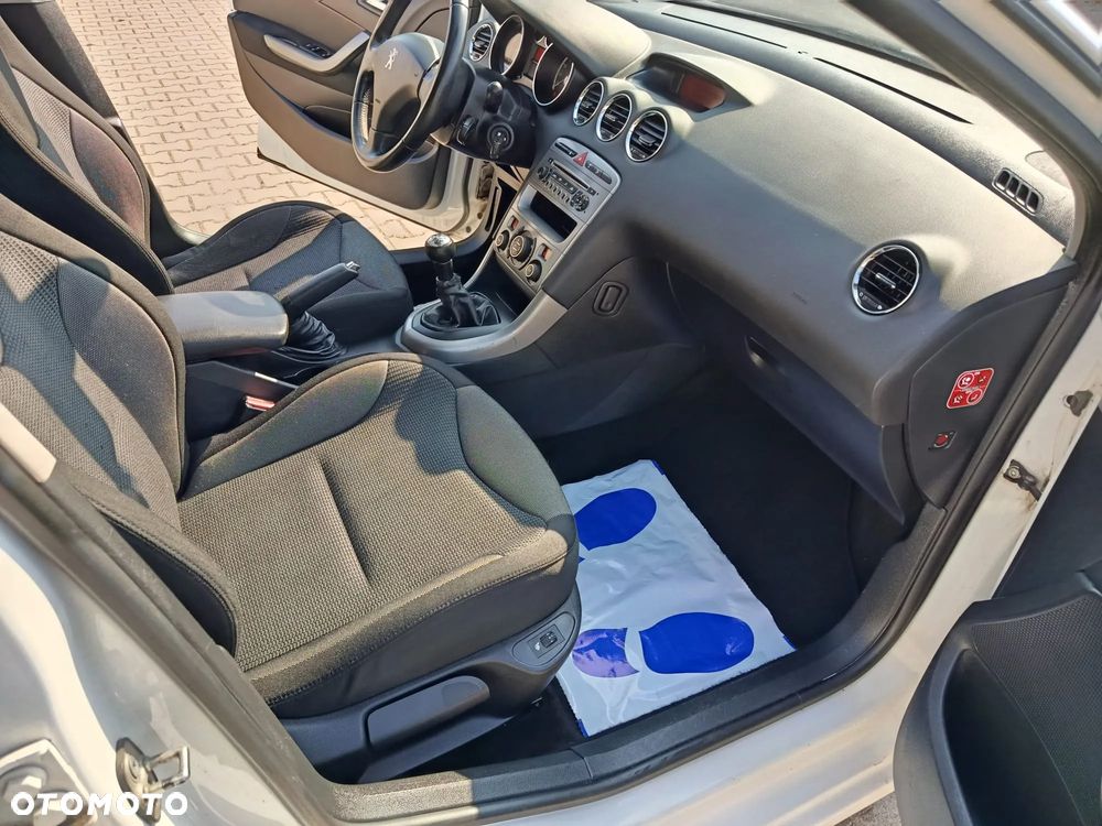 Peugeot 308 120 VTi Style - 10