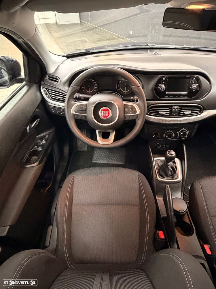 Fiat Tipo Station Wagon 1.4 Lounge J17 - 21