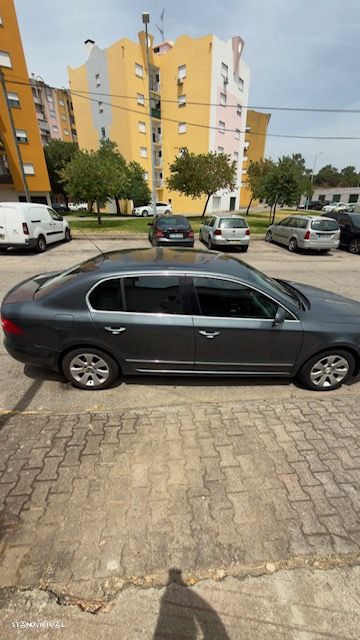 Skoda Superb 1.9 TDI Greenline - 4
