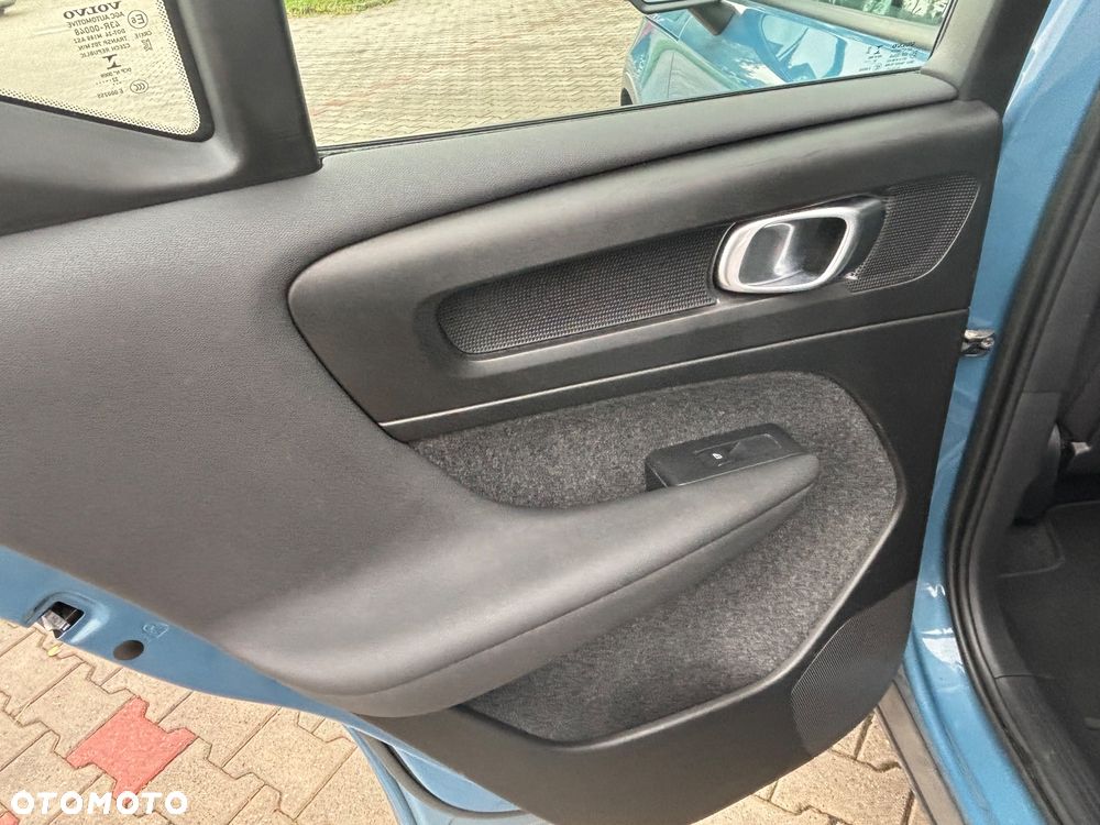 Volvo XC 40 B3 Core - 10