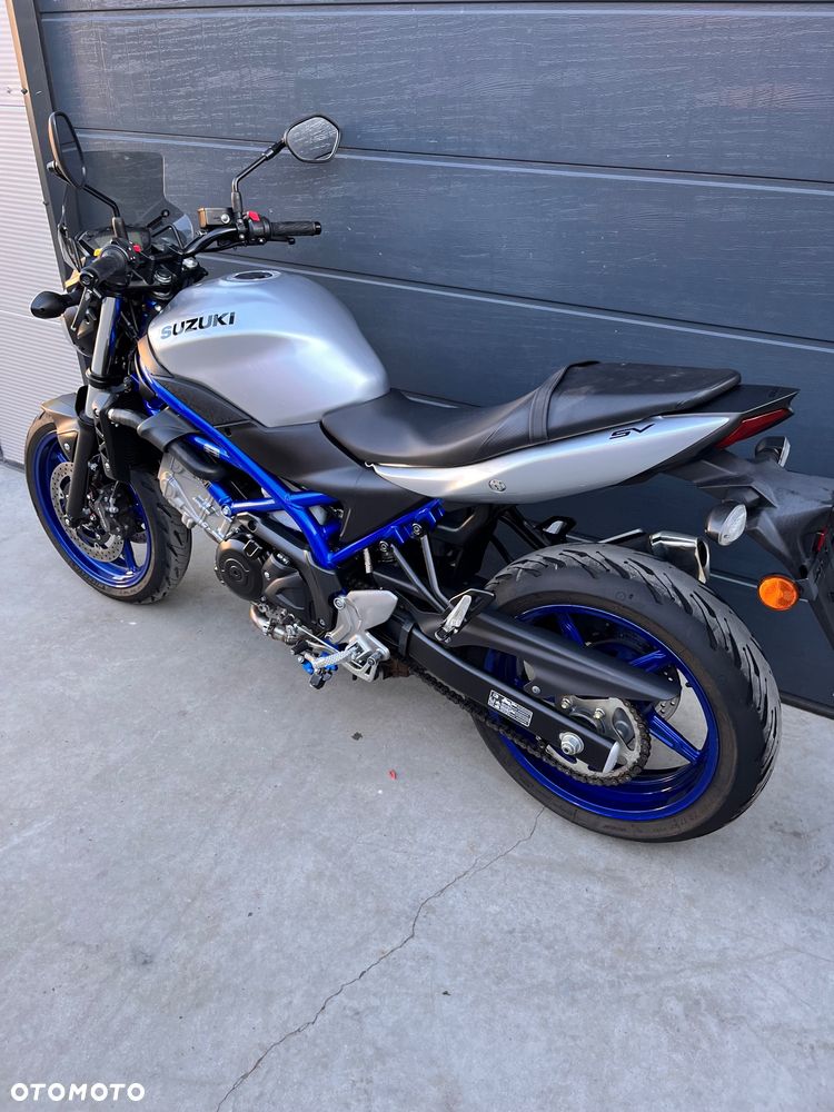 Suzuki SV - 35
