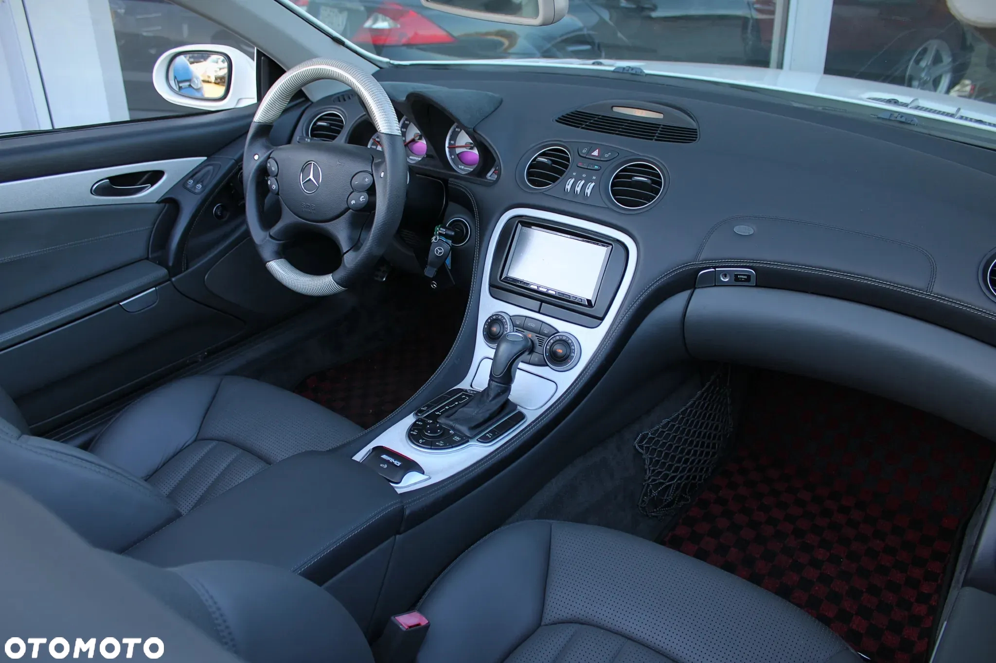 Mercedes-Benz SL 55 AMG - 13