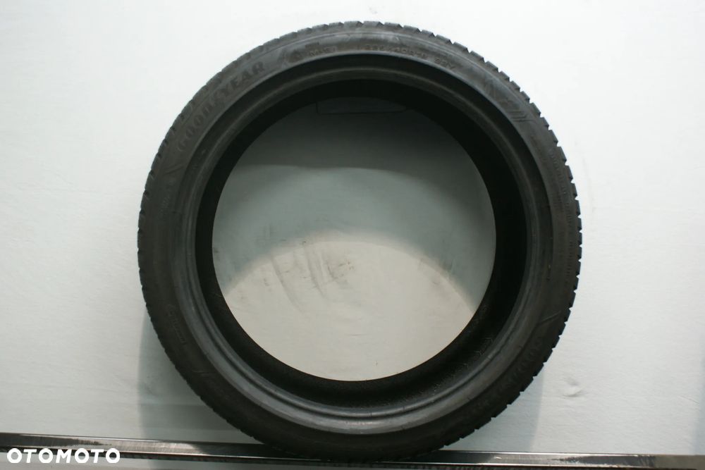 225/40R18 GOODYEAR VECTOR 4SEASONS G3 , 7,5mm 2024r B4313 - 2