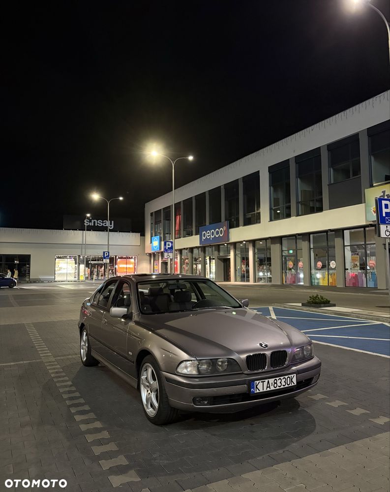 BMW Seria 5 - 1