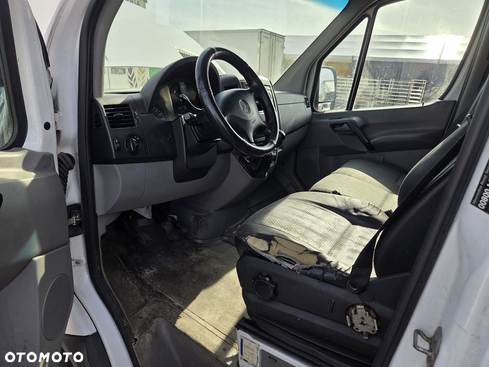Mercedes-Benz sPRINTER - 8