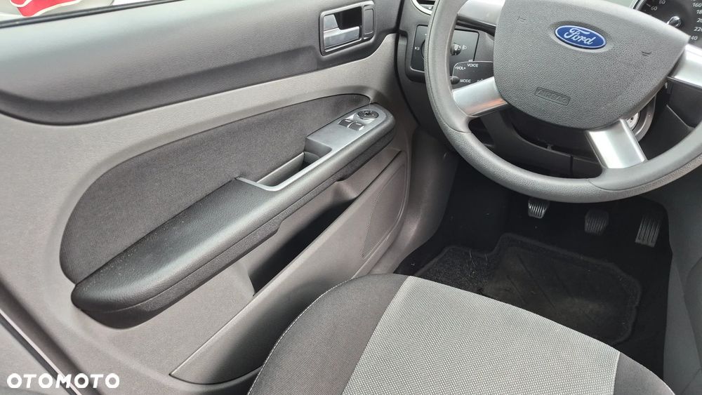 Ford Focus - 7