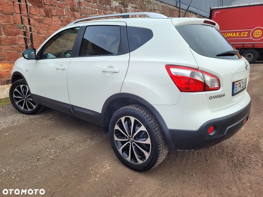 Nissan Qashqai 1.6 360 - 18