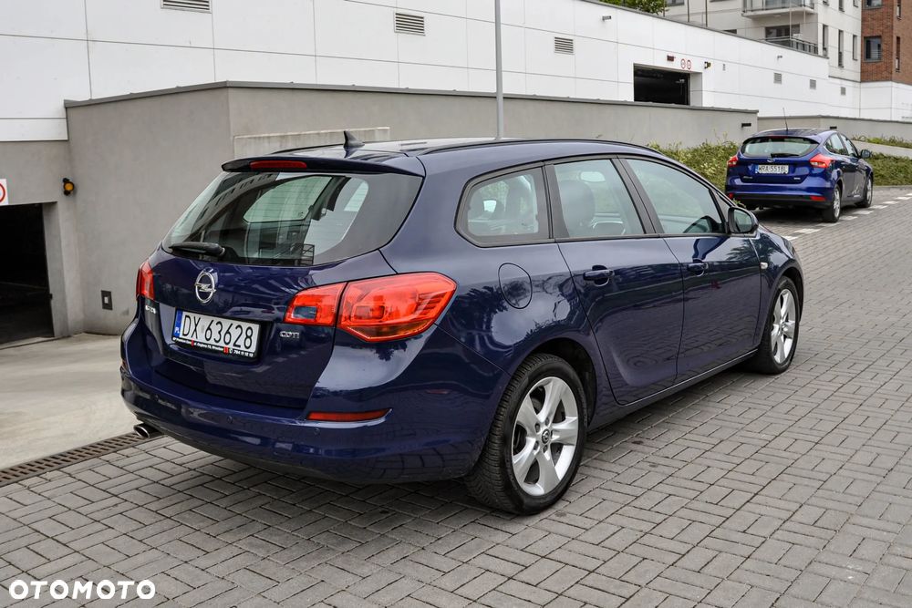 Opel Astra - 4
