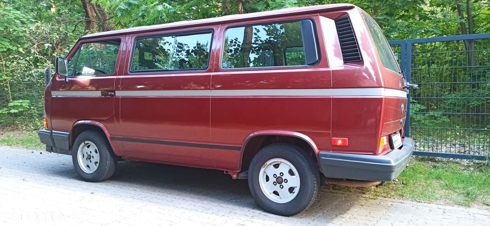 Volkswagen Transporter - 2