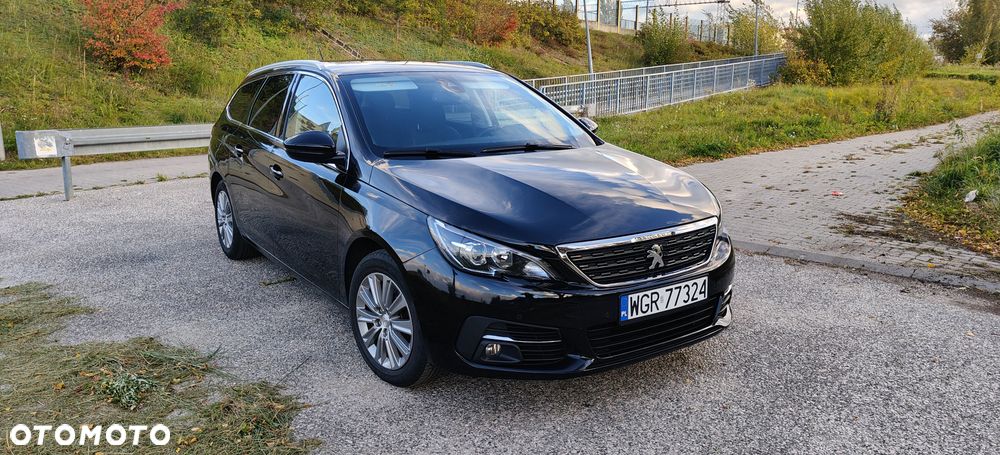 Peugeot 308 - 1