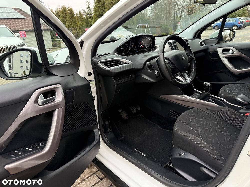 Peugeot 2008 PureTech 82 Active - 16