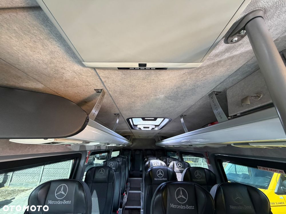 Mercedes-Benz Sprinter 519 - 22