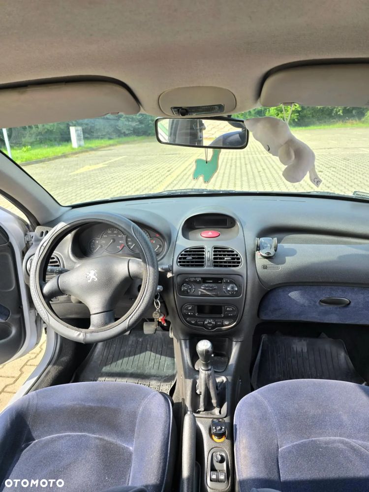 Peugeot 206 - 7