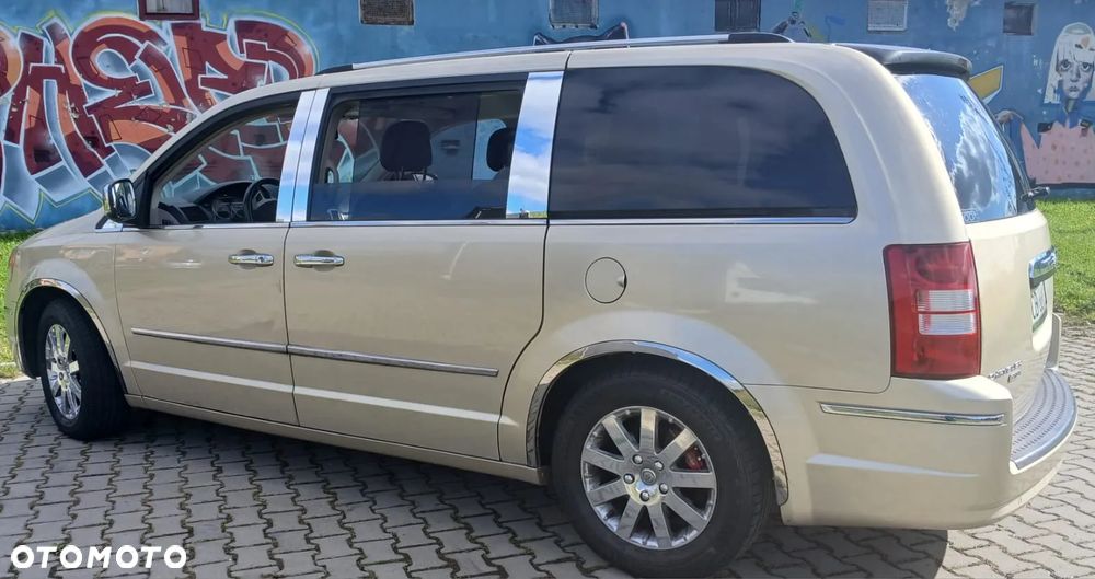 Chrysler Grand Voyager 2.8 CRD Limited - 25