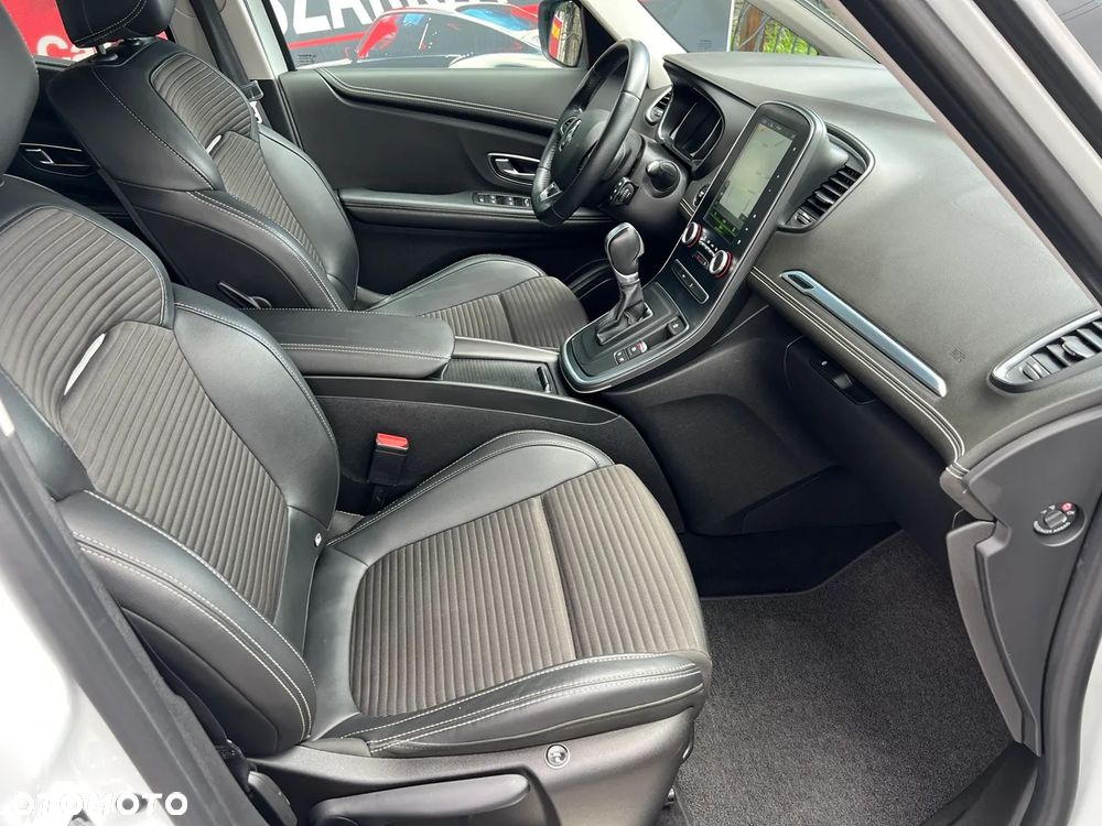 Renault Scenic ver-1-3-tce-fap-intens - 23