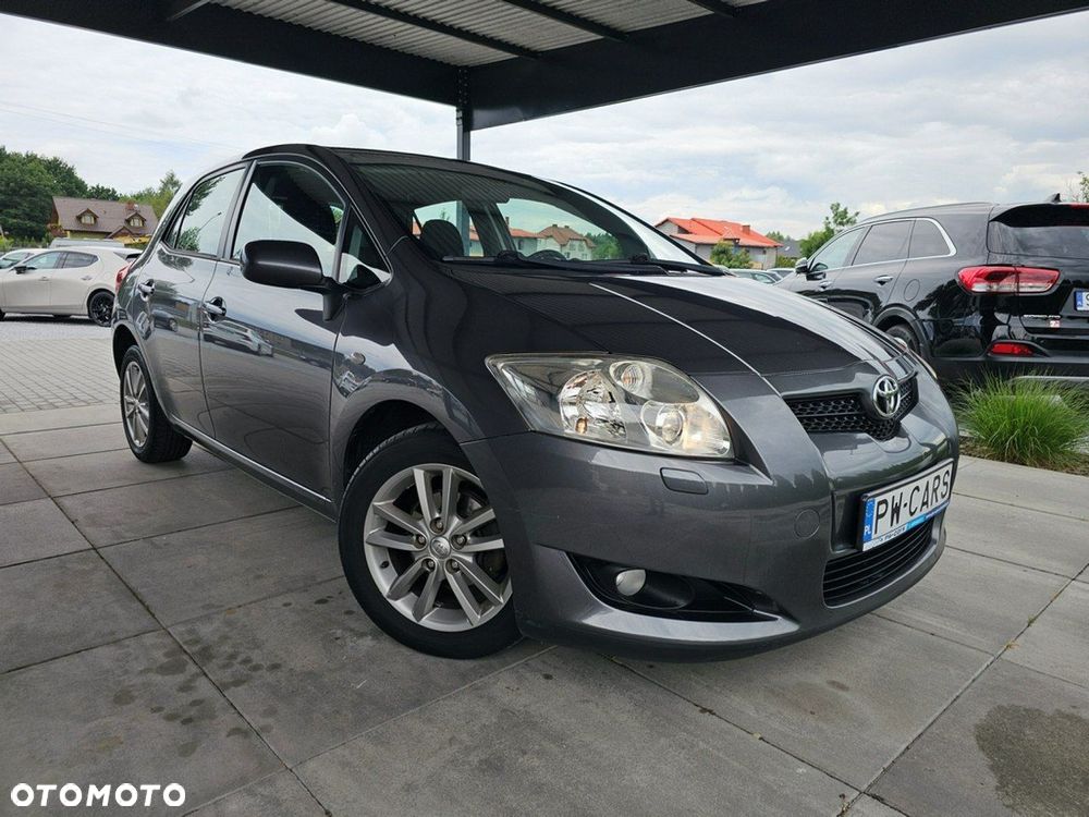 Toyota Auris - 2