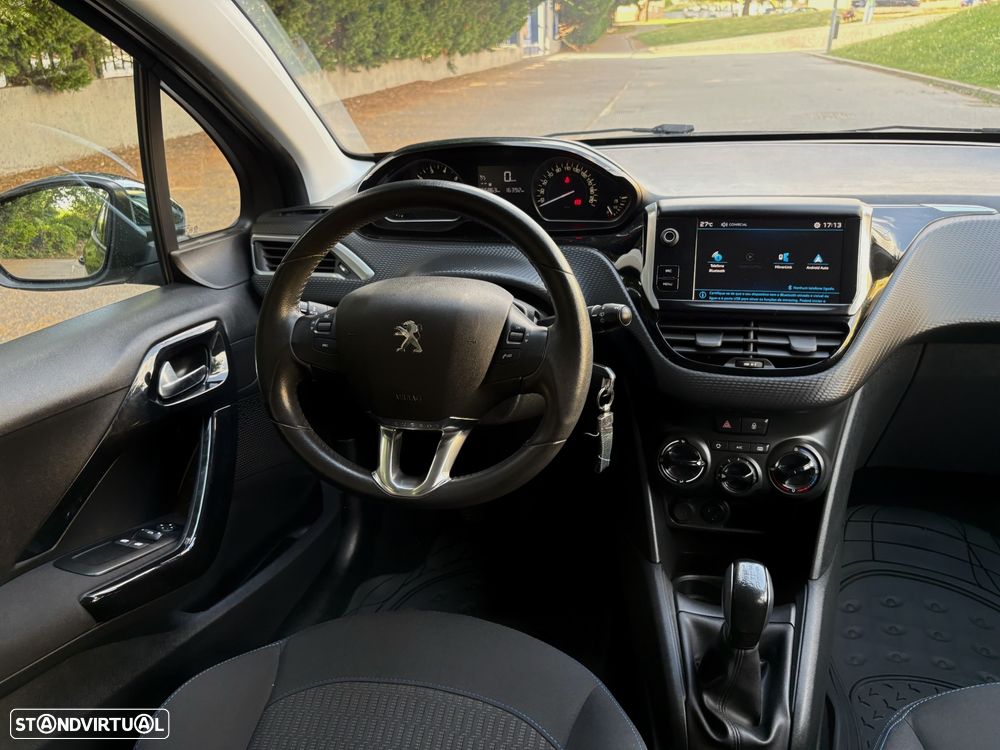 Peugeot 208 1.2 PureTech Style - 17