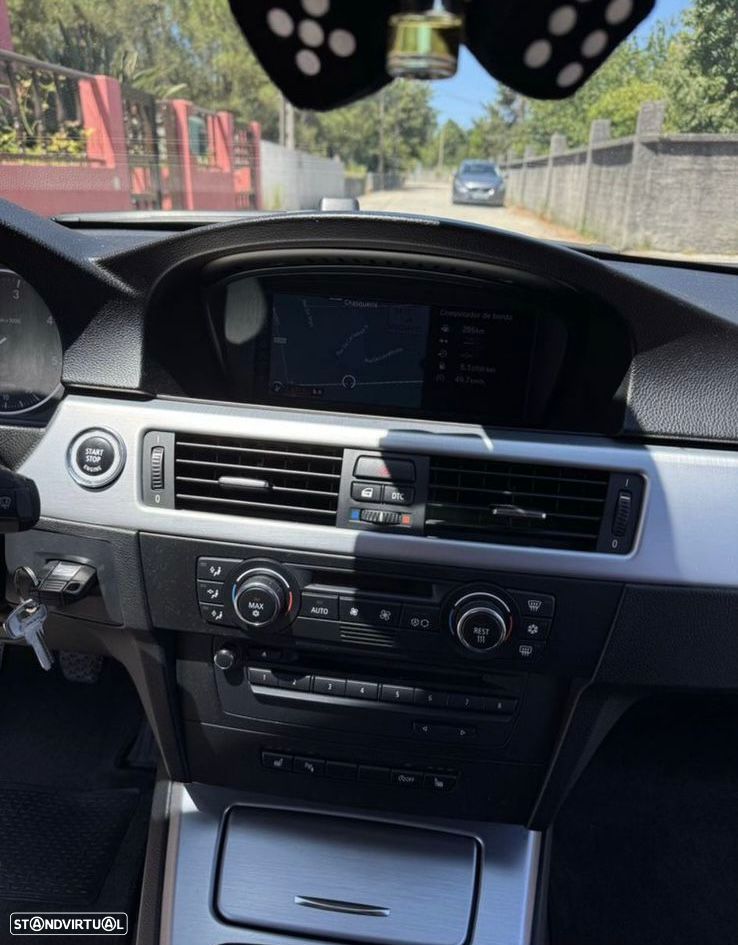 BMW 320 d Coupe - 3