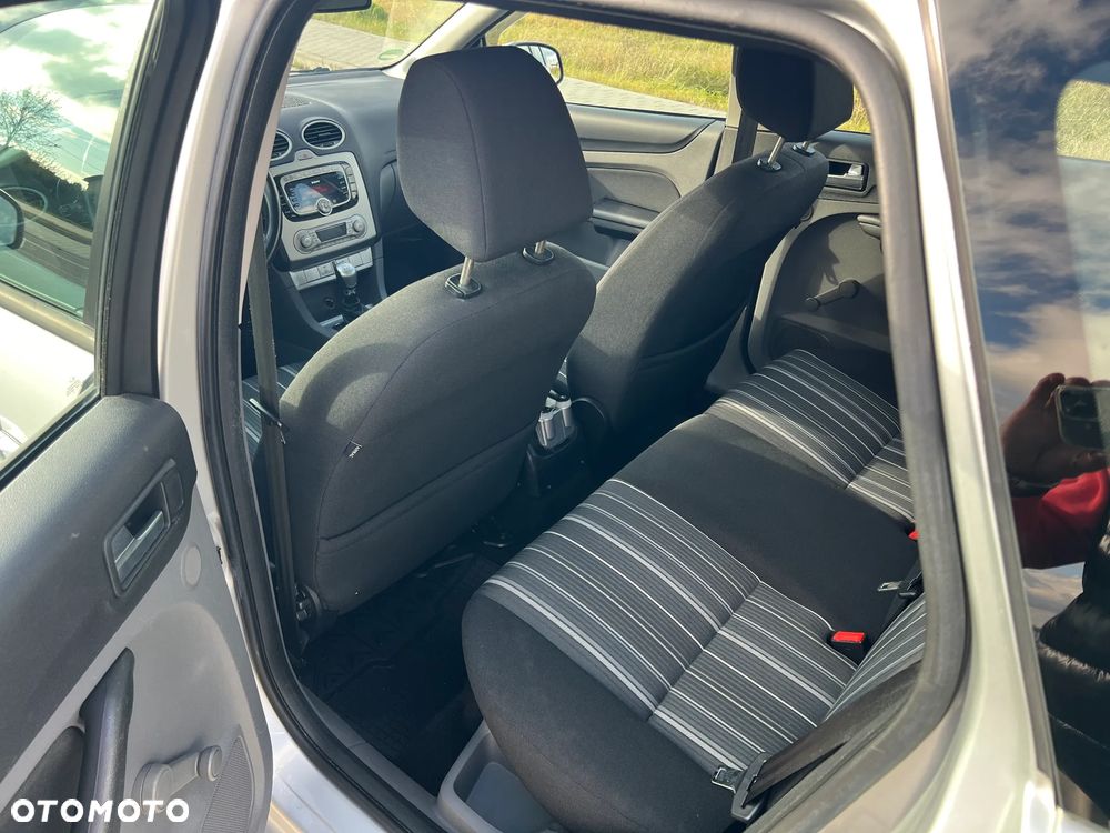 Ford Focus 1.6 Silver X - 12