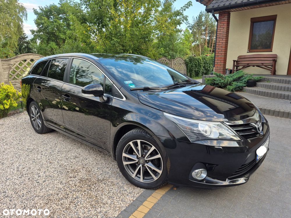 Toyota Avensis 1.8 Premium - 19