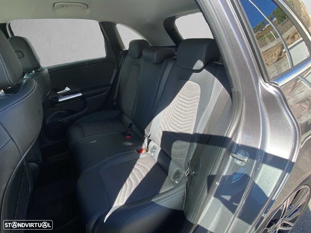 Mercedes-Benz B 180 d - 10