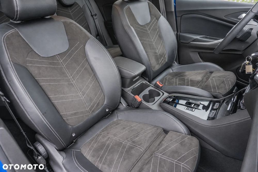 Opel Grandland 1.2 T GS S&S - 34