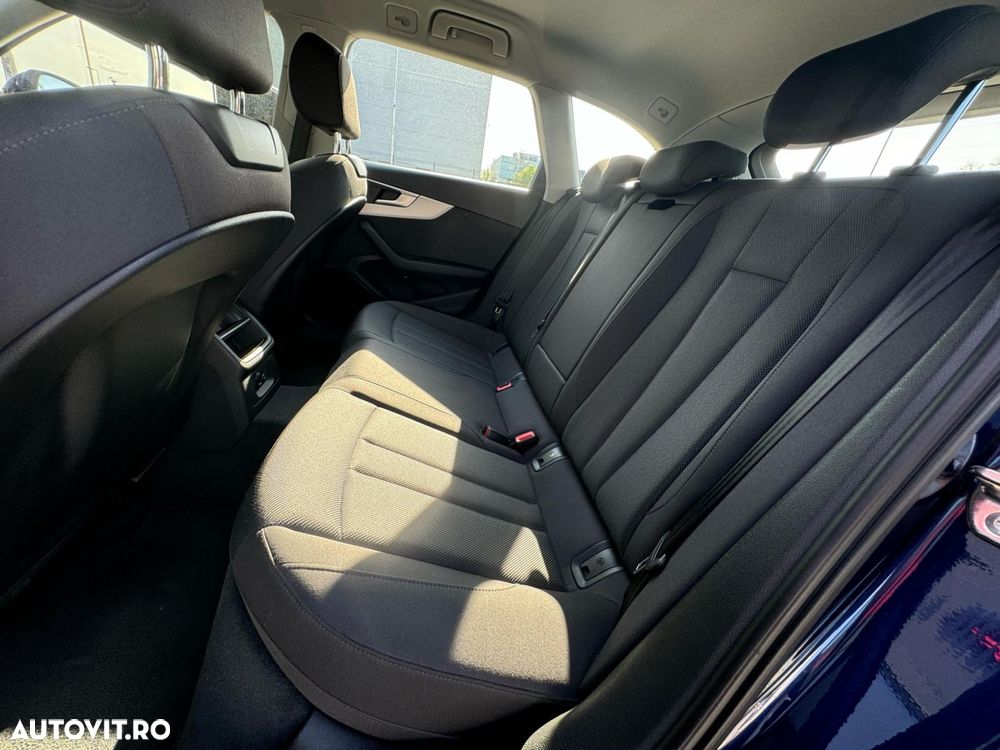 Audi A4 30 TDI S tronic MHEV Advanced - 16