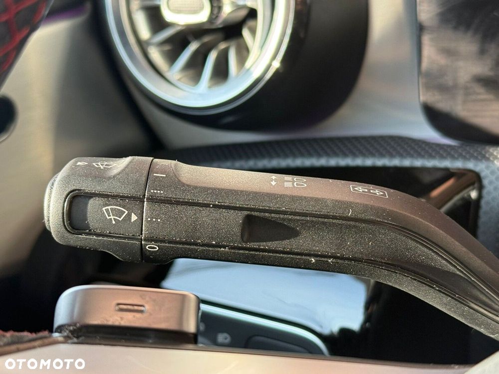 Mercedes-Benz CLA - 25