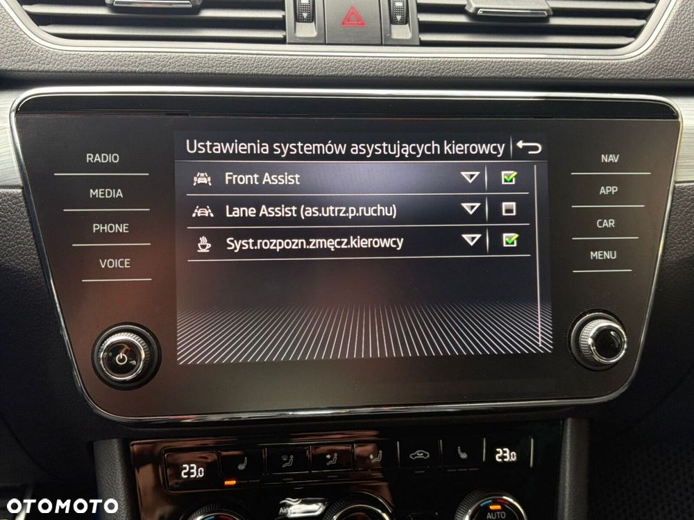 Skoda Superb 2.0 TSI Ambition DSG - 22