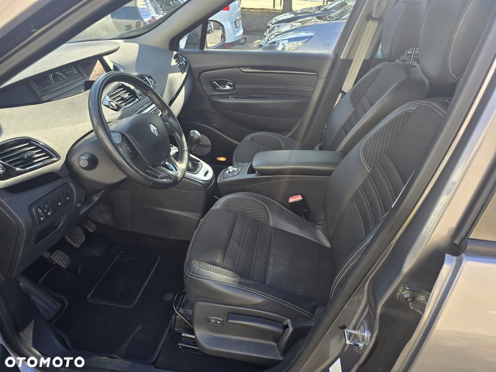 Renault Grand Scenic - 12