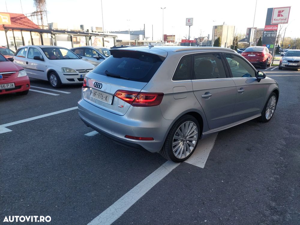 Audi A3 1.4 TFSI ack S line Sportpaket - 28