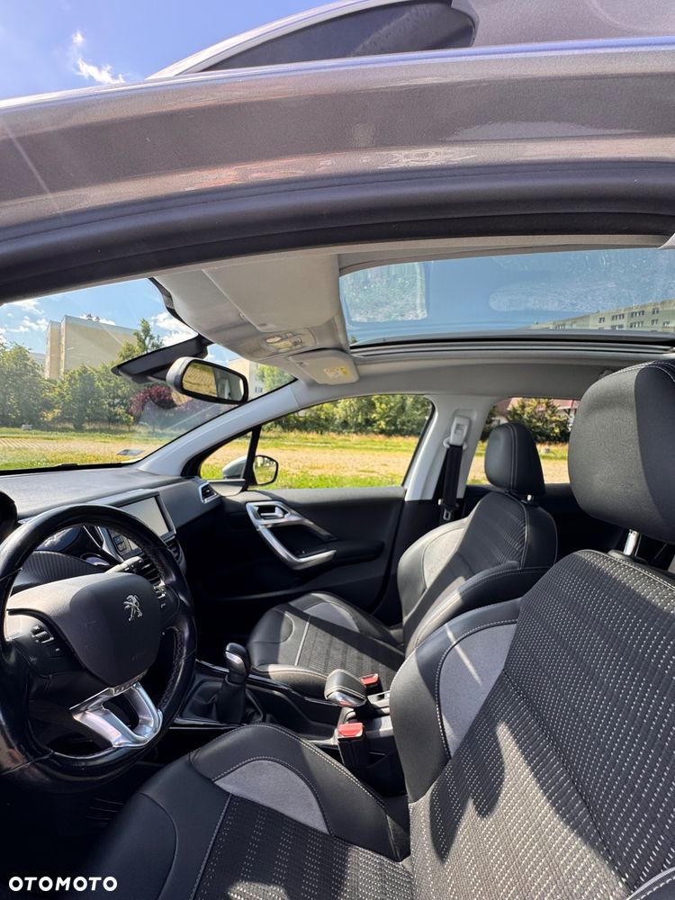 Peugeot 2008 - 8