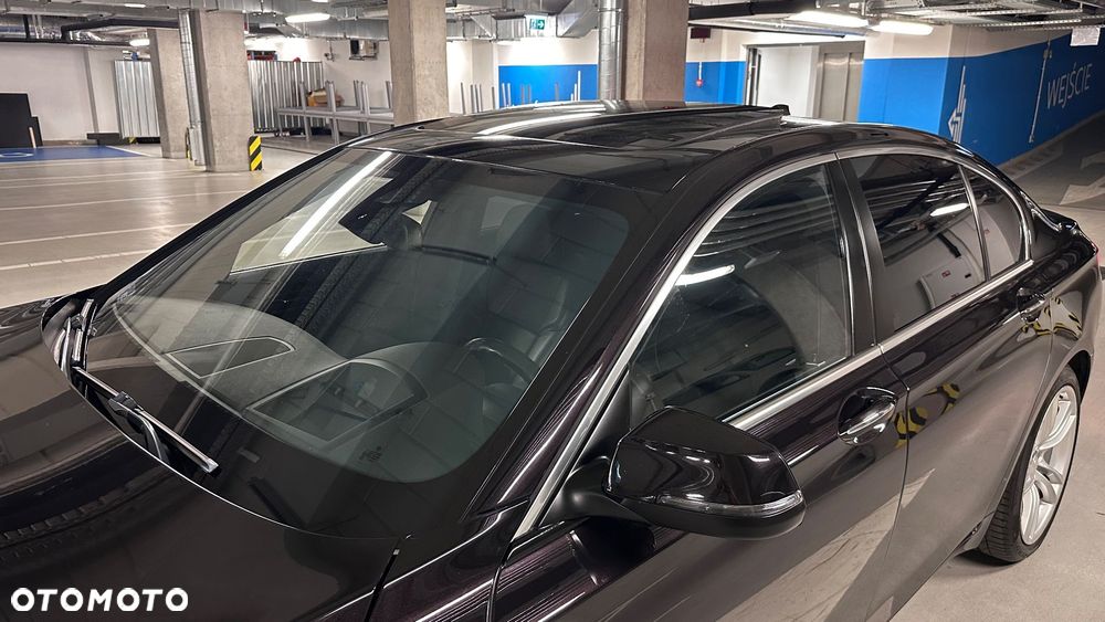 BMW Seria 7 740d xDrive - 31